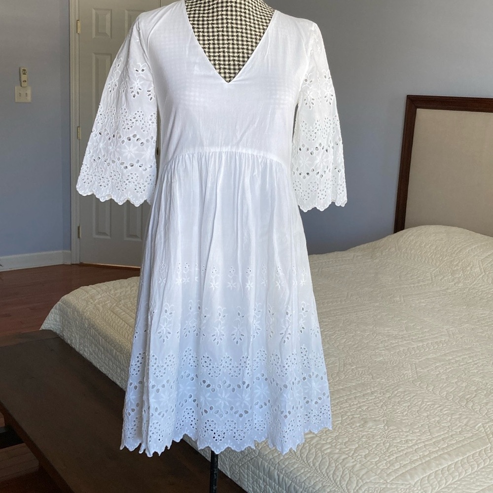 Madewell white embroidered dress size 00